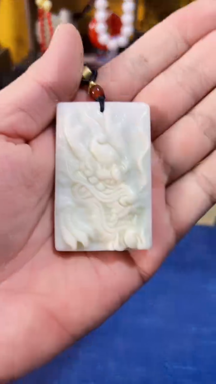 蓝田玉（蛇纹石化大理石玉）挂件合金蓝田 龙牌