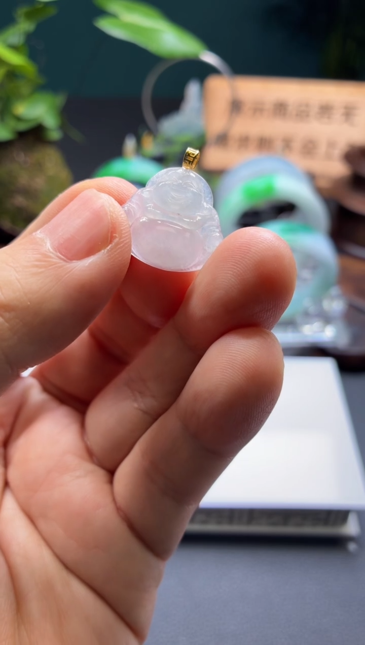 颈饰18K金镶嵌翡翠佛公多样性发一件