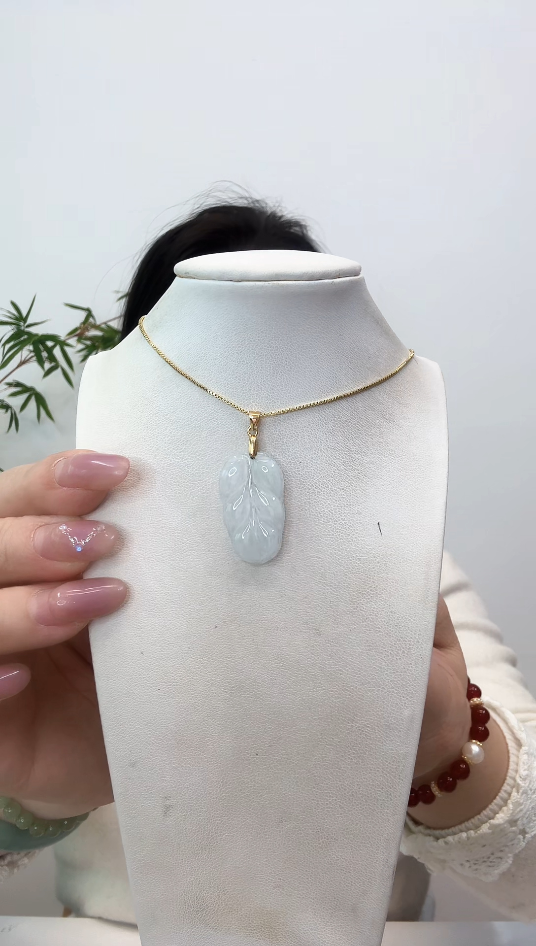 【闪购商品】翡翠颈饰银S925镶嵌叶子赠合金链