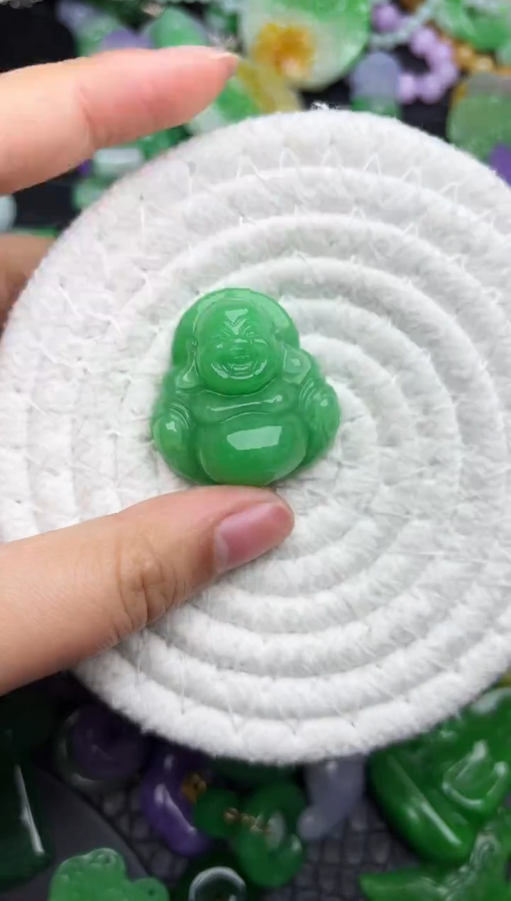 颈饰未镶嵌翡翠缅甸翡翠吊坠