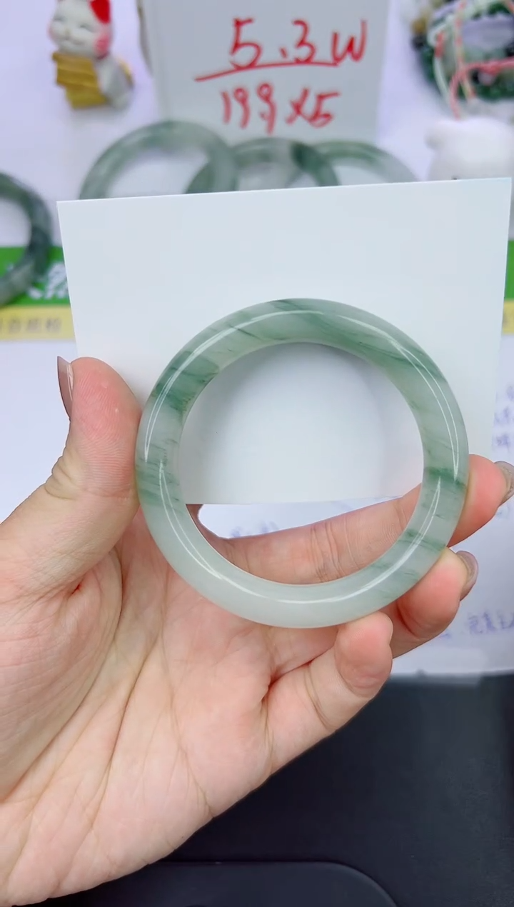 【闪购商品】石英质玉手镯未镶嵌126-52.8