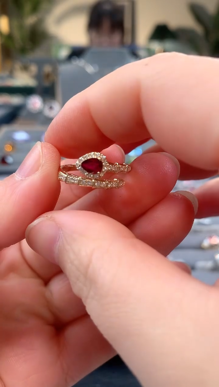 【闪购商品】红宝石戒指18K金镶嵌红宝石