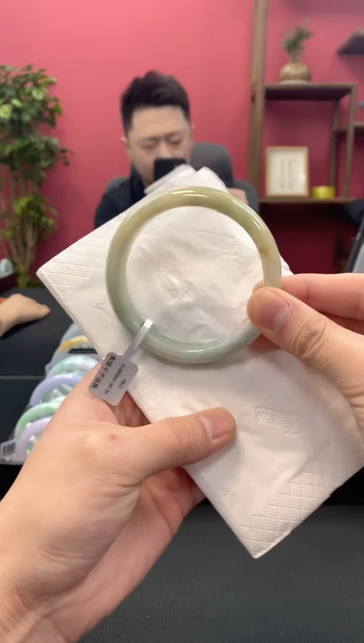 【闪购商品】翡翠手镯未镶嵌00003761