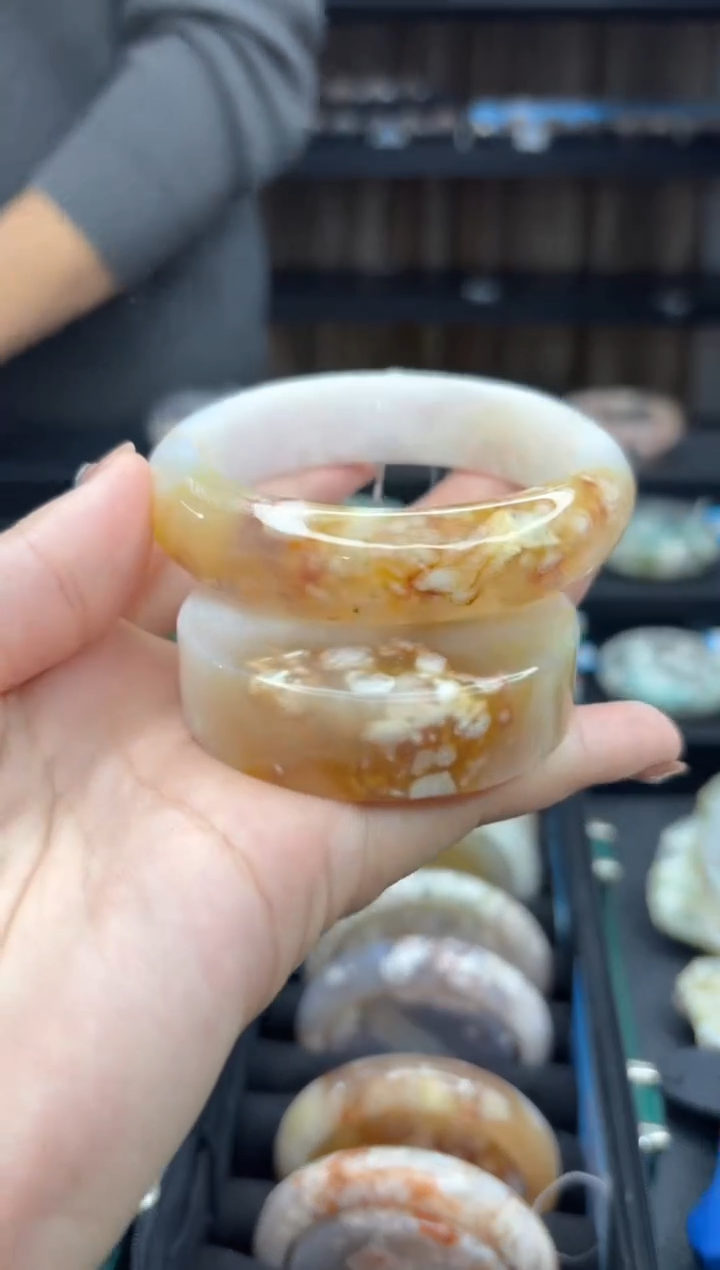 【闪购商品】石英质玉手镯未镶嵌205（57圈赠送镯心）