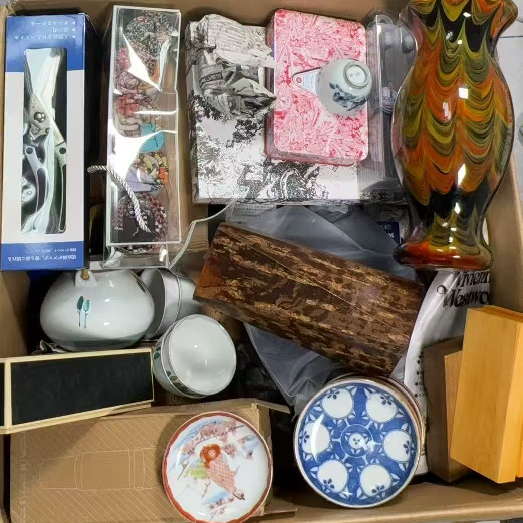 老物件陶瓷集青花瓷粉彩瓷高瓷等多种特色于一体手工
