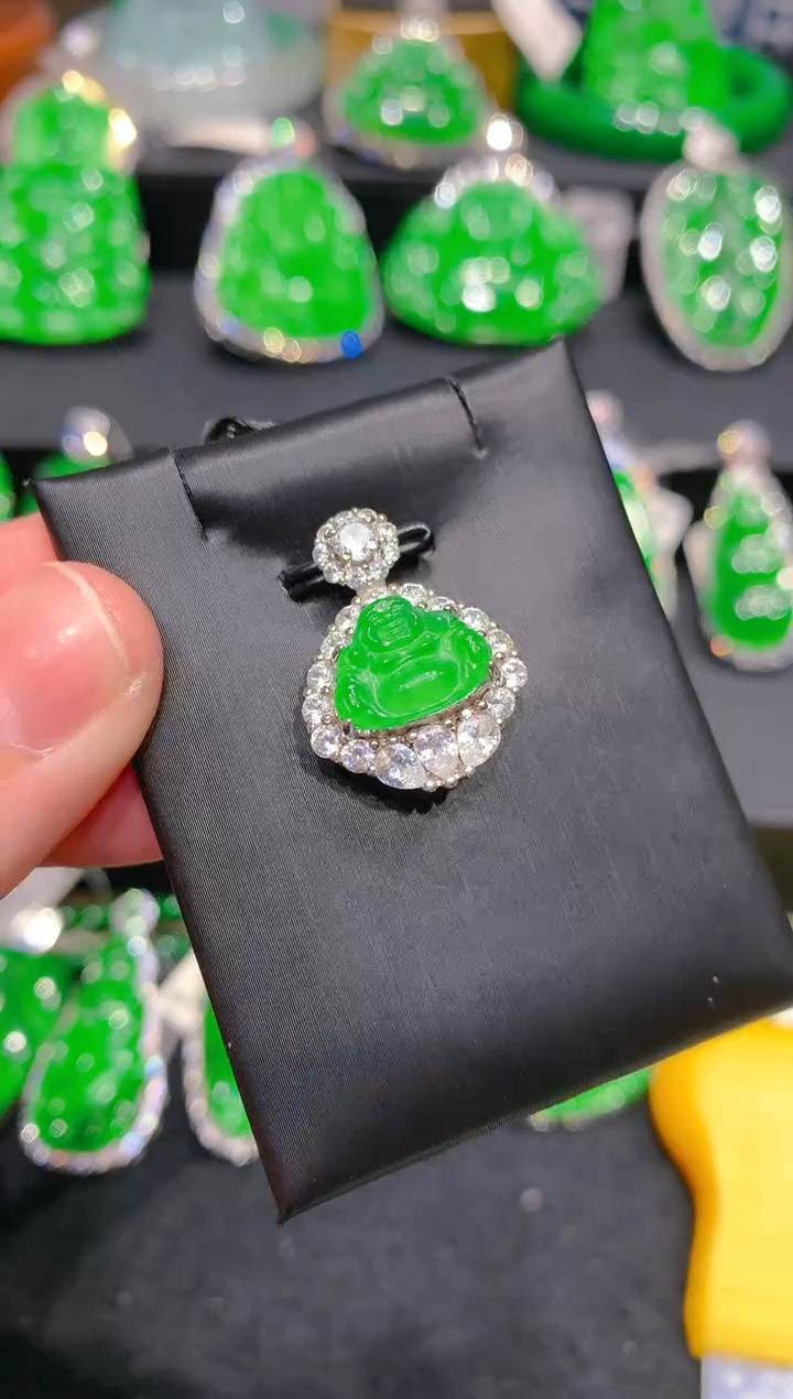 【闪购商品】翡翠颈饰银S925镶嵌46一季