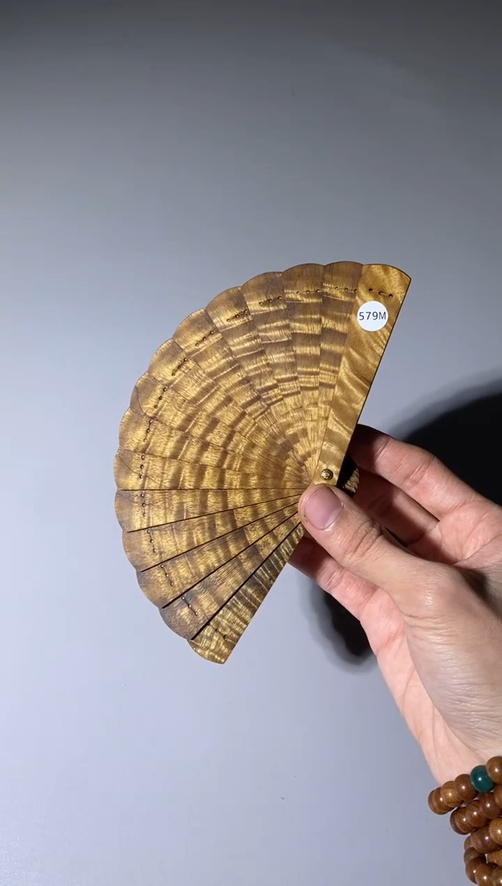 【闪购商品】金丝楠木雕579号10cm金丝楠迷你扇