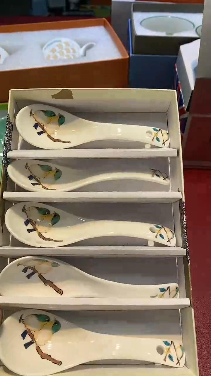 【闪购商品】瓷片00000000000000