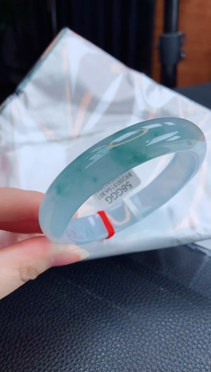 【闪购商品】翡翠手镯未镶嵌缅甸天然翡翠A货手镯