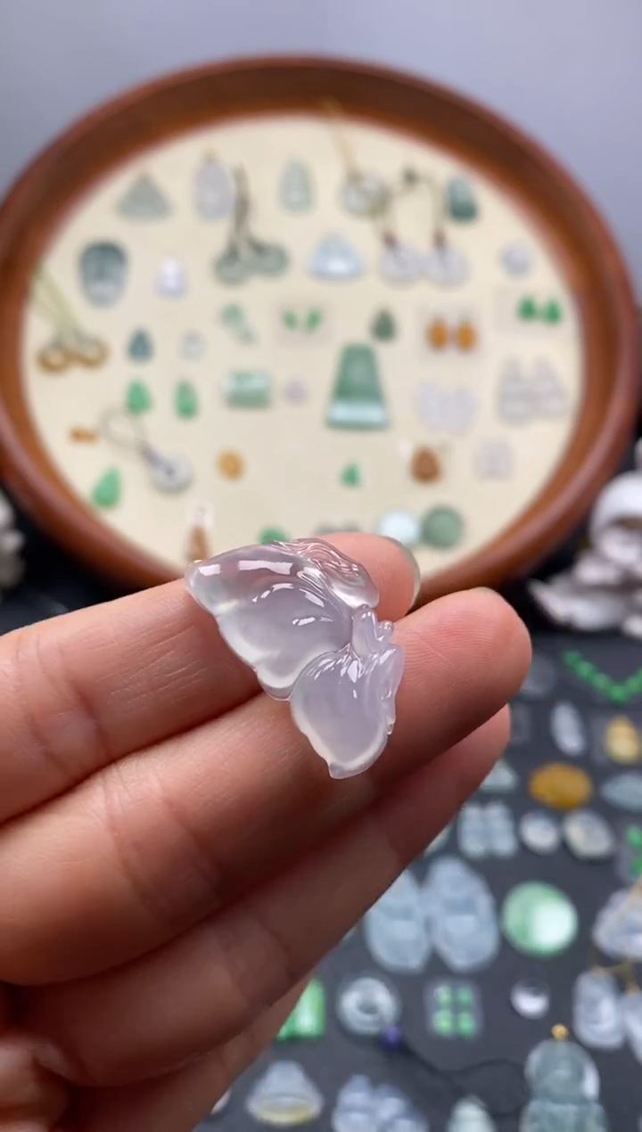 颈饰未镶嵌翡翠高冰蝴蝶小仙女/芬