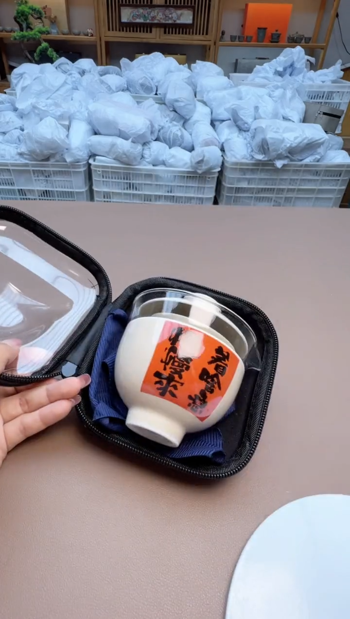 【闪购商品】摆件瓷制品S1111111111111