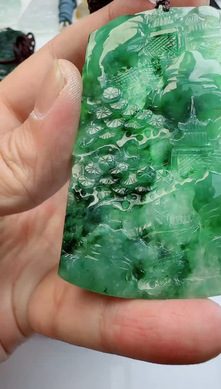 【闪购商品】翡翠颈饰未镶嵌111111111111