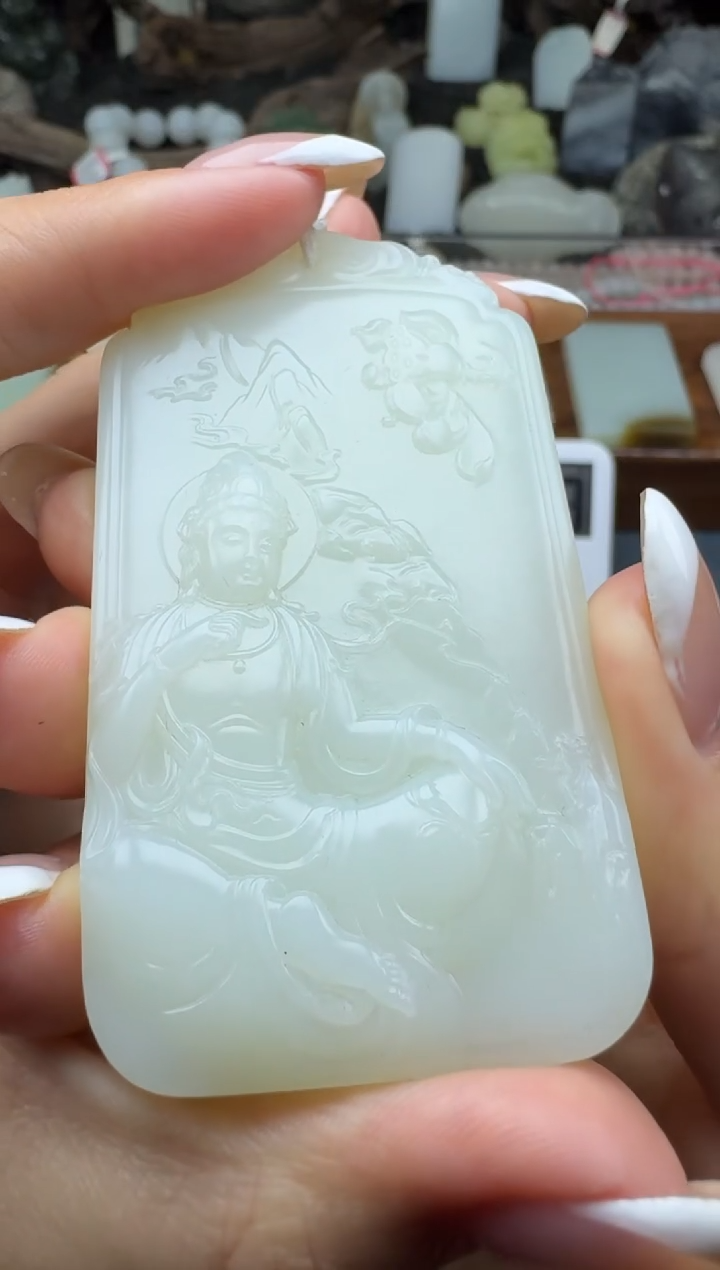 和田玉未镶嵌颈饰垚垚