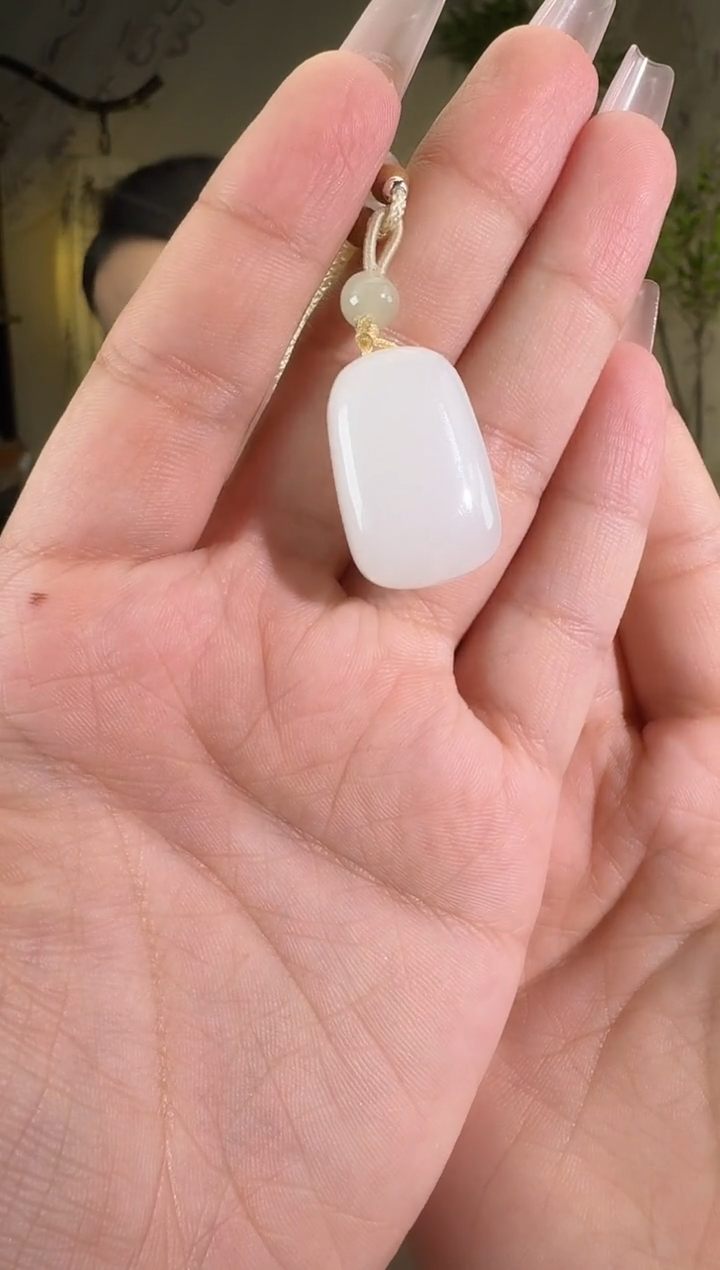 【闪购商品】和田玉未镶嵌颈饰无事牌