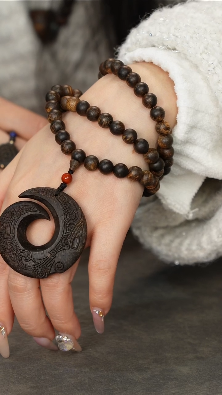 【闪购商品】沉香木手串芽庄白奇0.8多圈瘤疤搭雷料沉香木雕吊坠