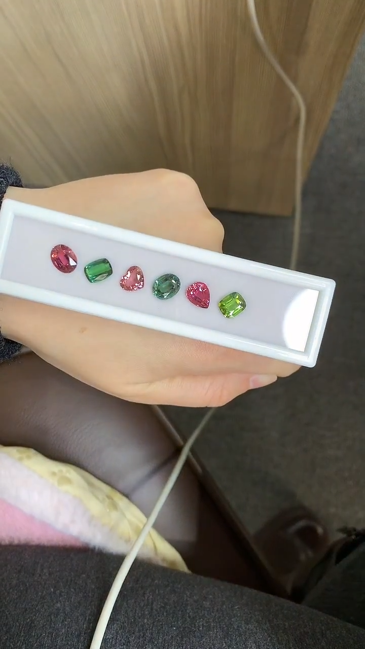 【闪购商品】碧玺裸石未镶嵌碧玺裸石10.2ct