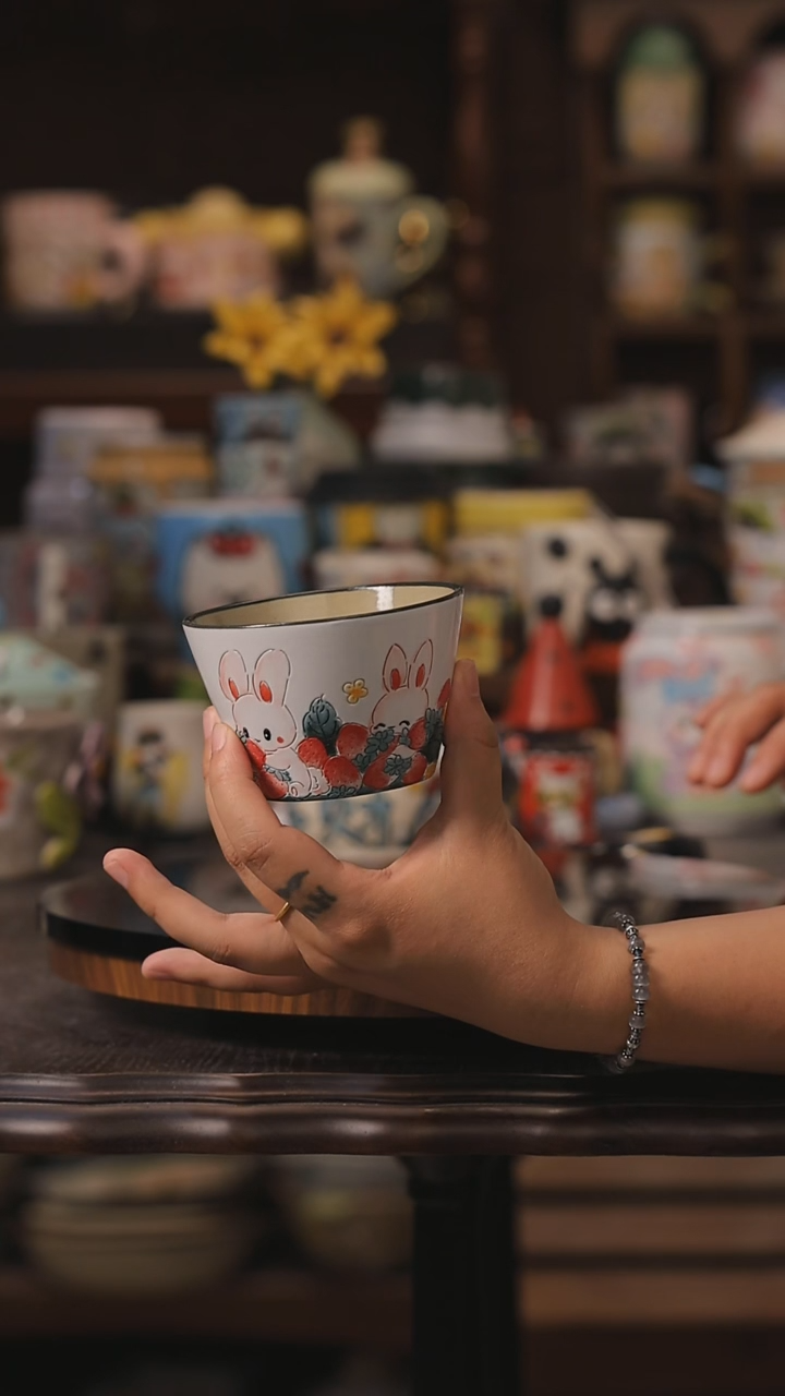 摆件景德镇釉下彩绘设计师款式陶瓷