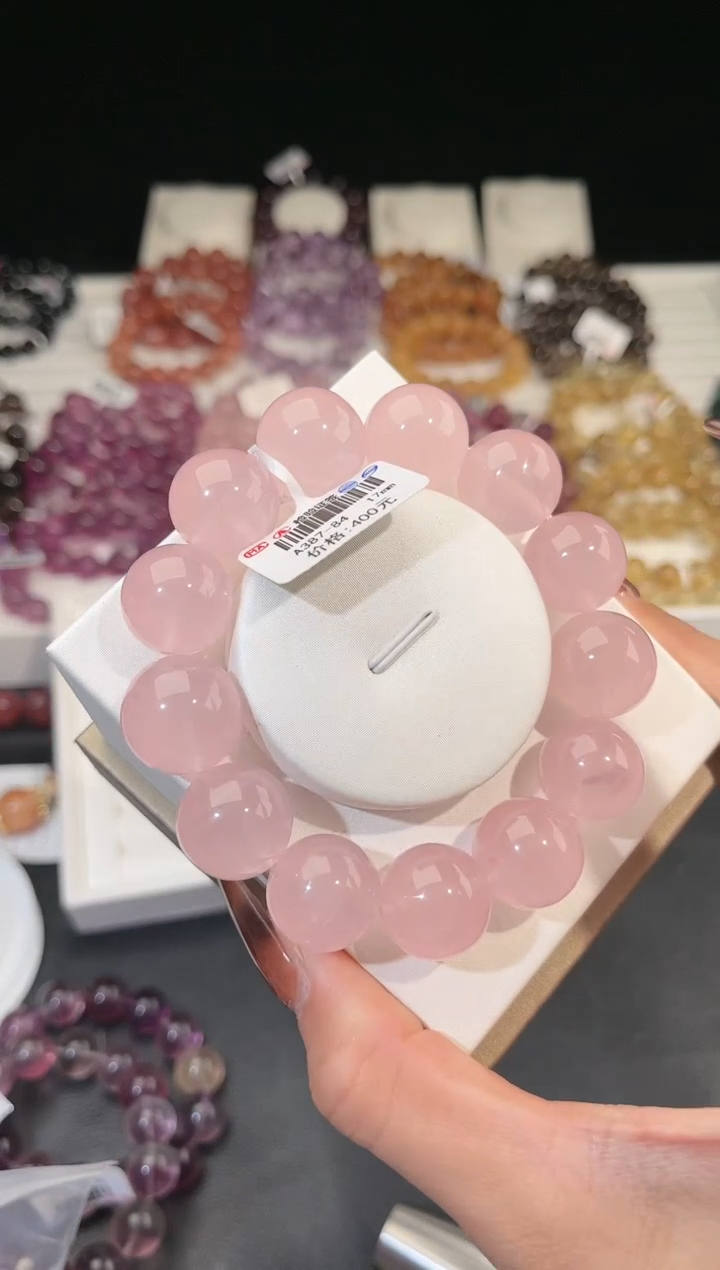 【闪购商品】水晶手链未镶嵌多样性发一粉晶17mm