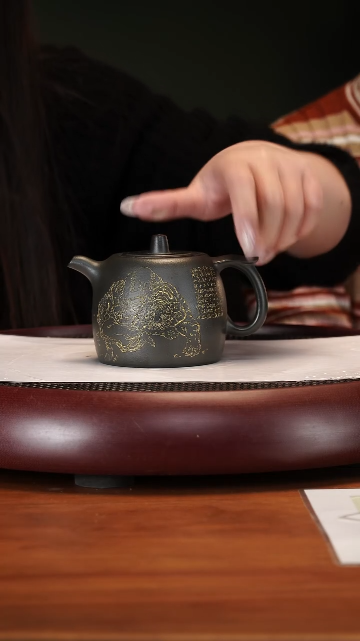 【闪购商品】紫砂茶壶2115WPR井栏君子兰300cc
