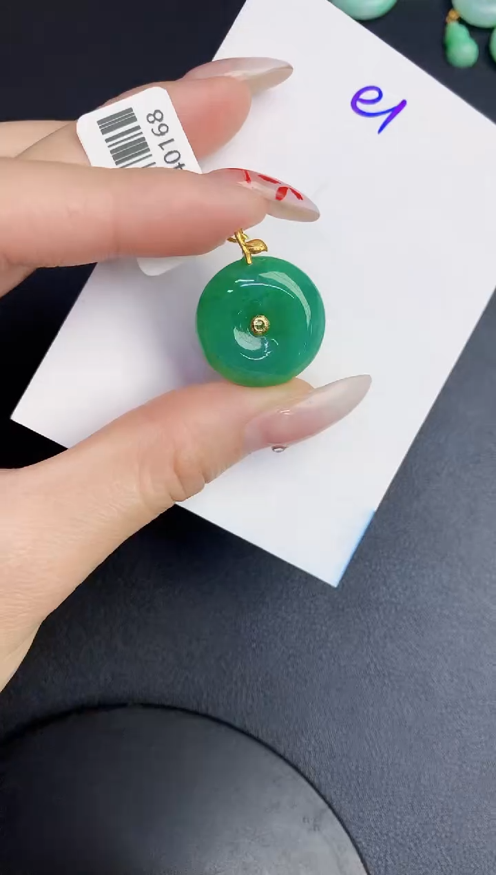 【闪购商品】翡翠颈饰18K金镶嵌00000000000