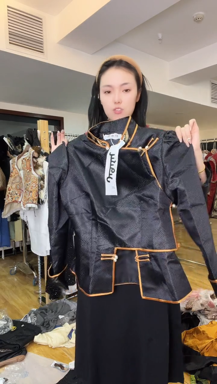 XL码      115-125斤  外套  福利