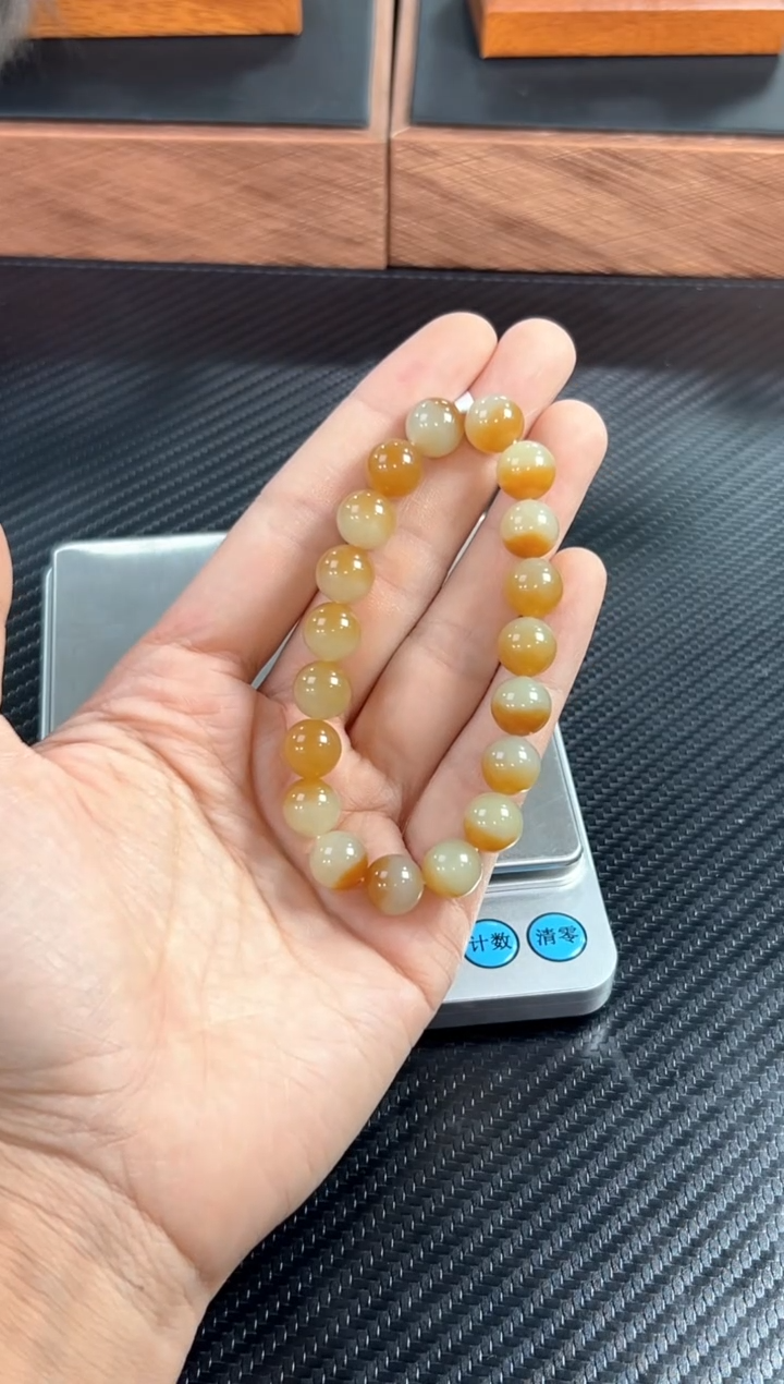 未镶嵌手串和田玉若羌微色差卡10 