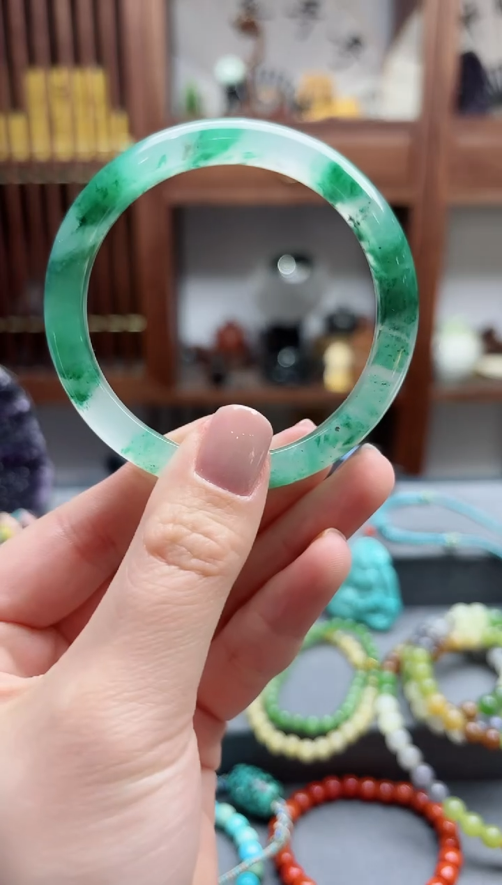 【闪购商品】石英质玉手镯未镶嵌独龙玉手镯56mmYD