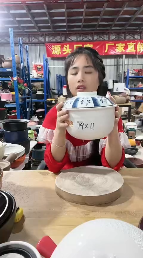 陶089瑕疵1.6白锅带盖