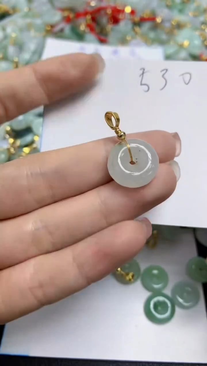 【闪购商品】翡翠颈饰合金天然翡翠A货