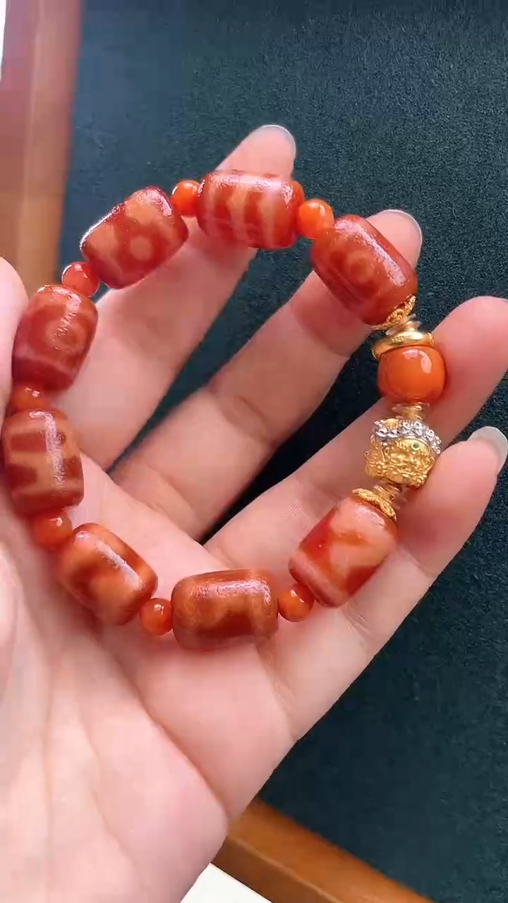 玛瑙/玉髓1未镶嵌        1