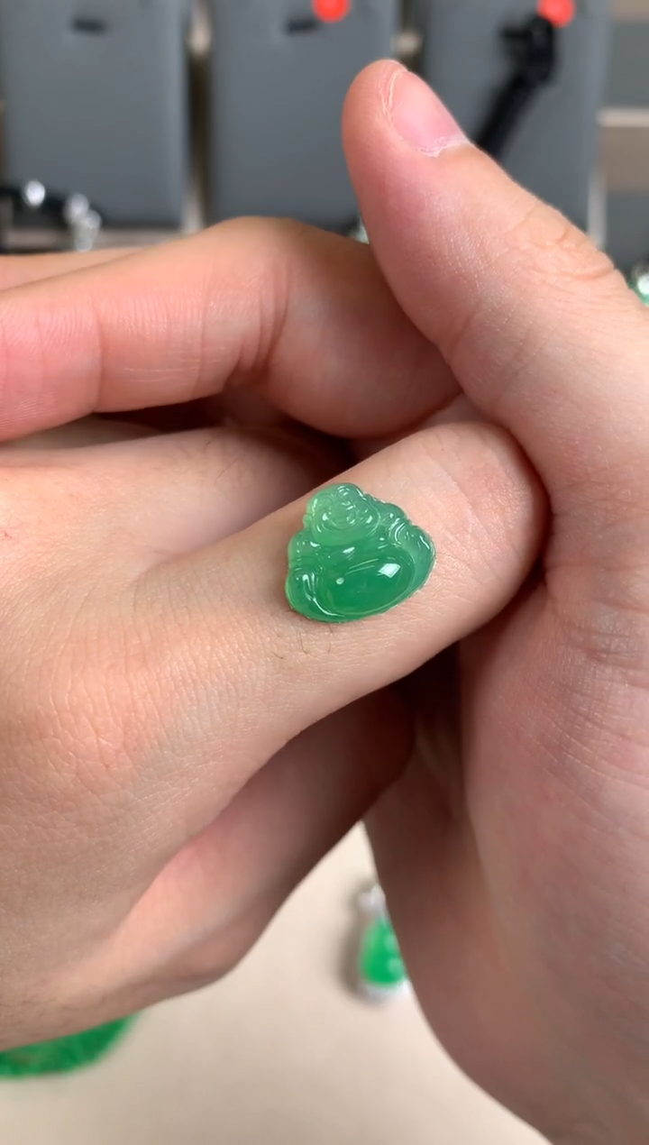 未镶嵌定制翡翠裸玉