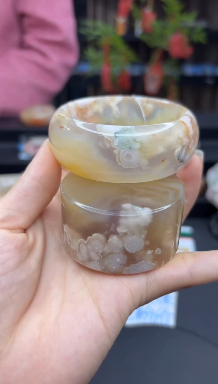 【闪购商品】石英质玉手镯未镶嵌8（57圈赠送镯心）