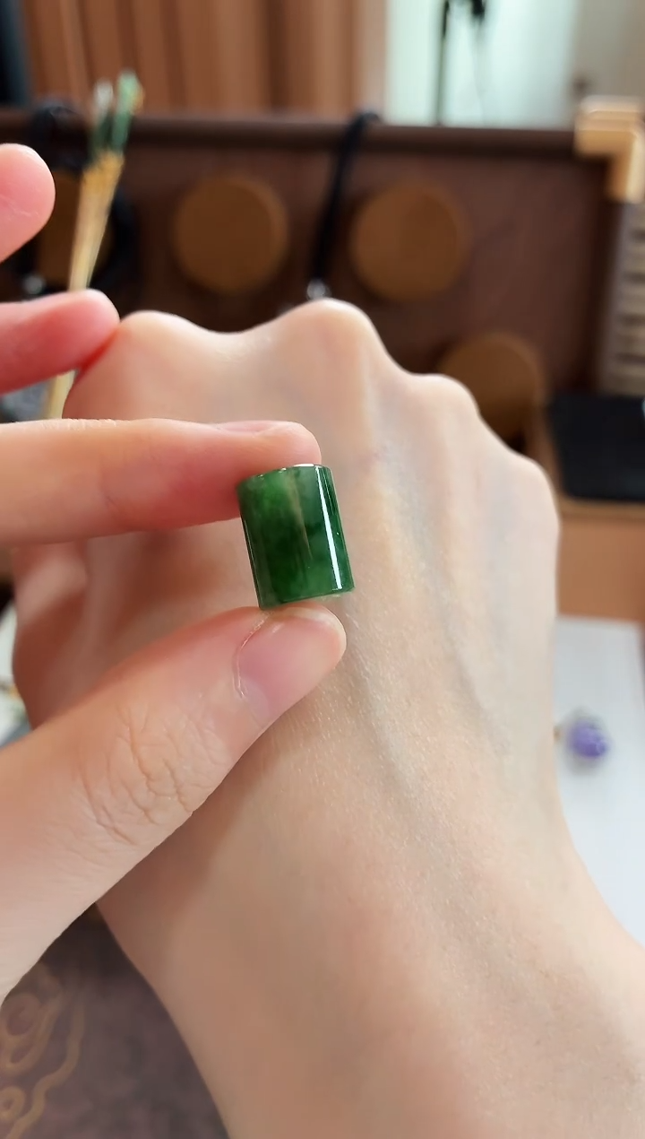 吊坠(不含链)未镶嵌翡翠吊坠