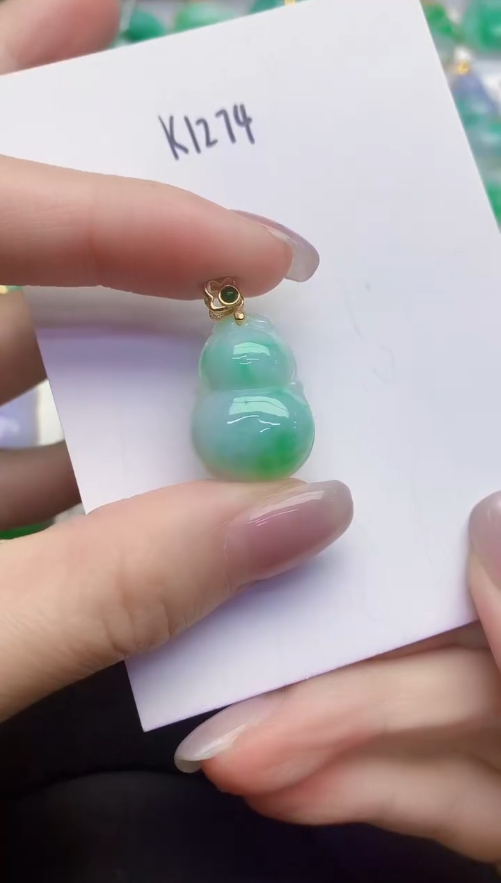 颈饰未镶嵌翡翠缅甸天然翡翠A货