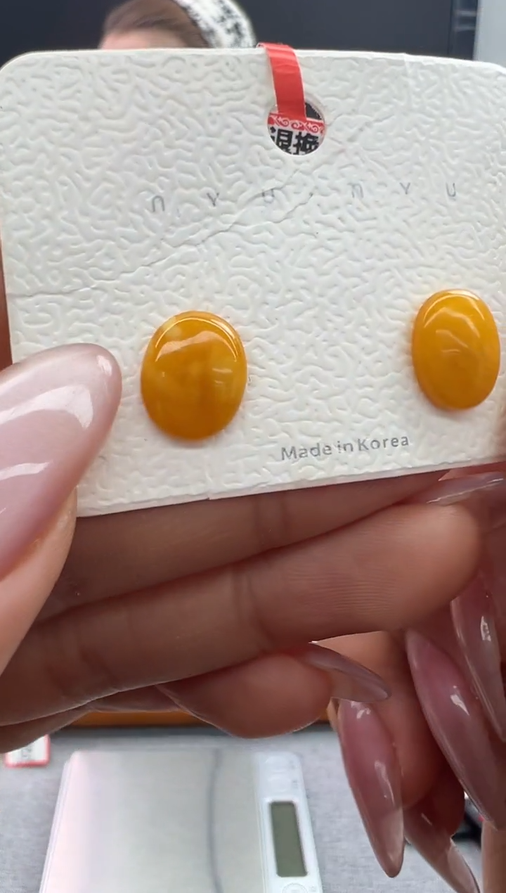 【闪购商品】琥珀耳饰未镶嵌80秒拍号