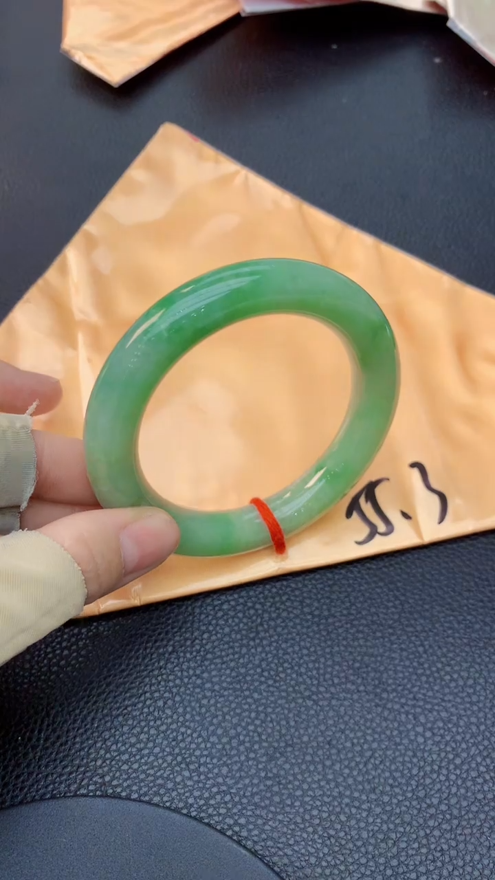未镶嵌手镯翡翠0014078486