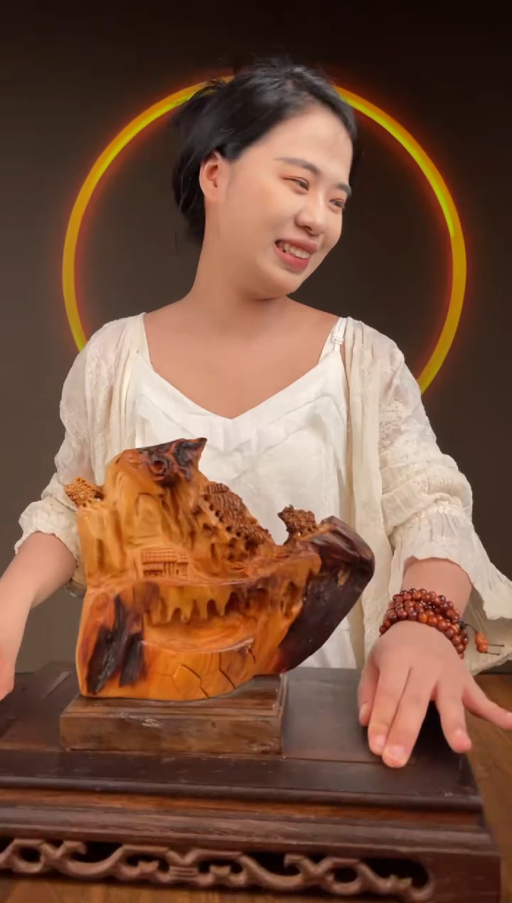 柏木（崖柏）手工摆件,先抢先得! 编号147