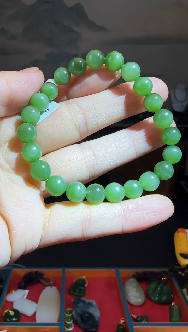 未镶嵌手链和田玉卡8（无黑点）