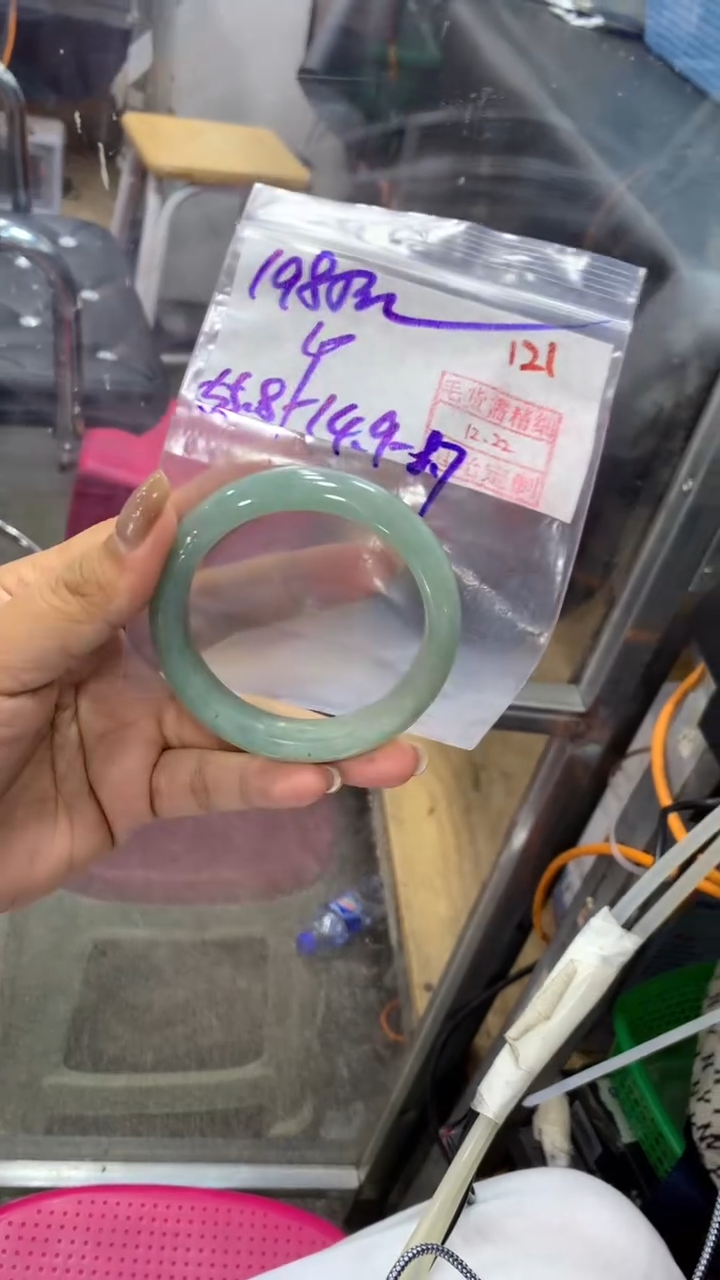 未镶嵌定制翡翠Y****.毛货需精细抛光+拍一发一+121