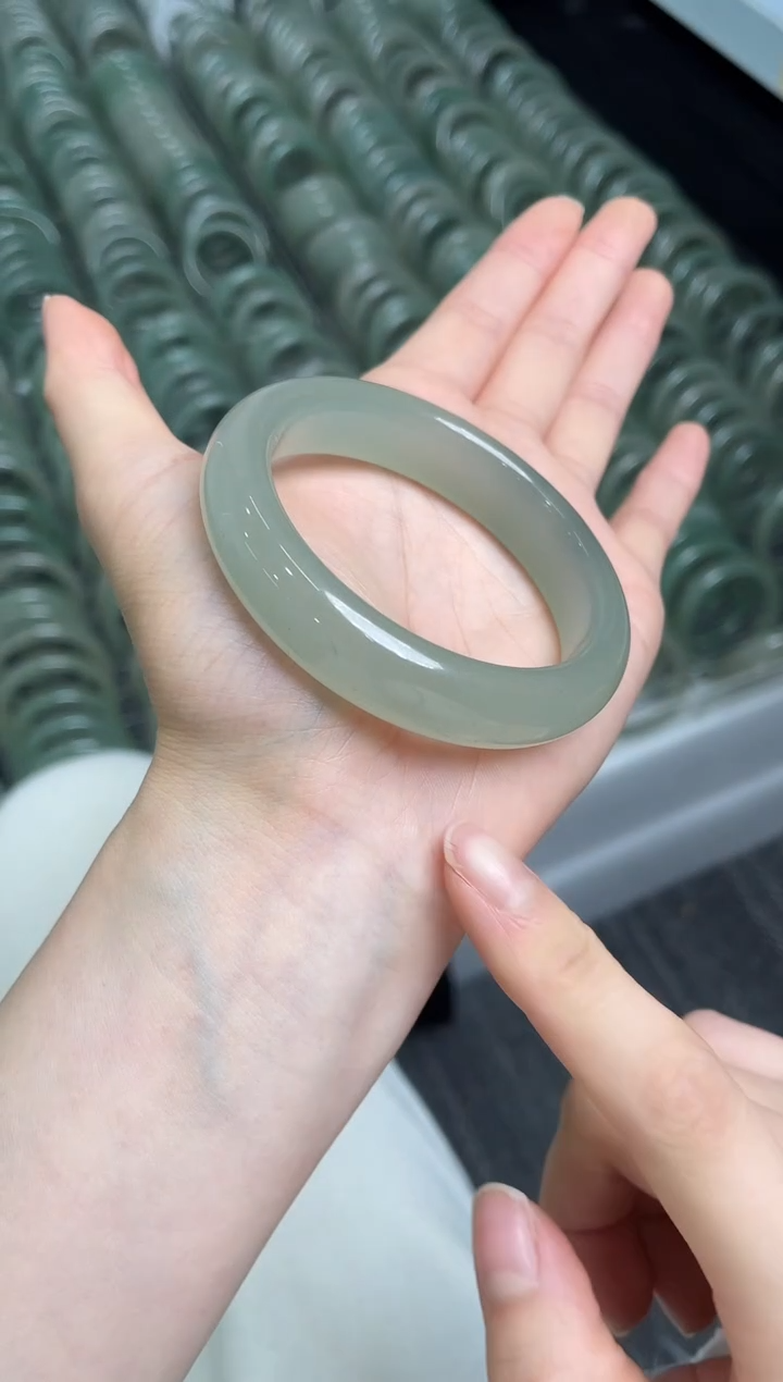 未镶嵌手镯石英质玉10-52.5