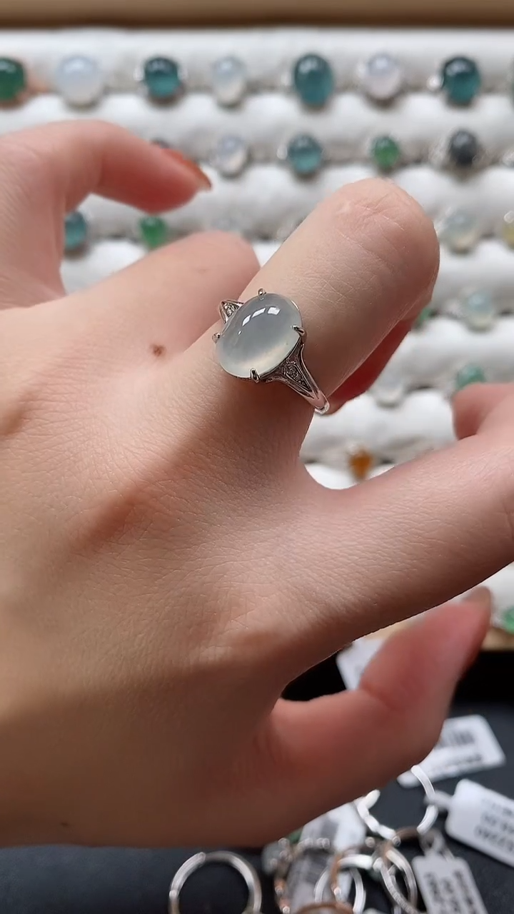 【闪购商品】翡翠戒指银S925镶嵌一物一证一礼盒