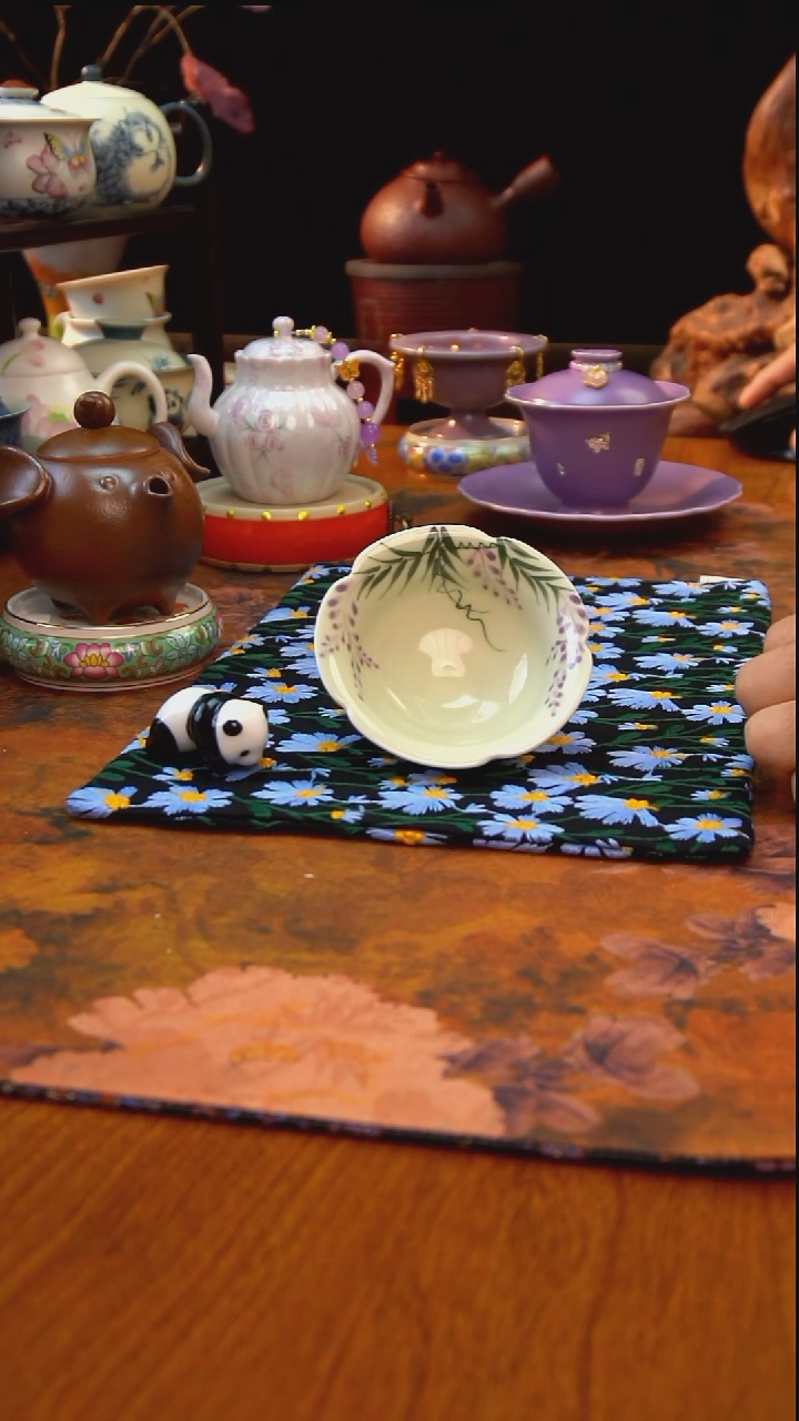 专做手绘和手工茶具的直播间