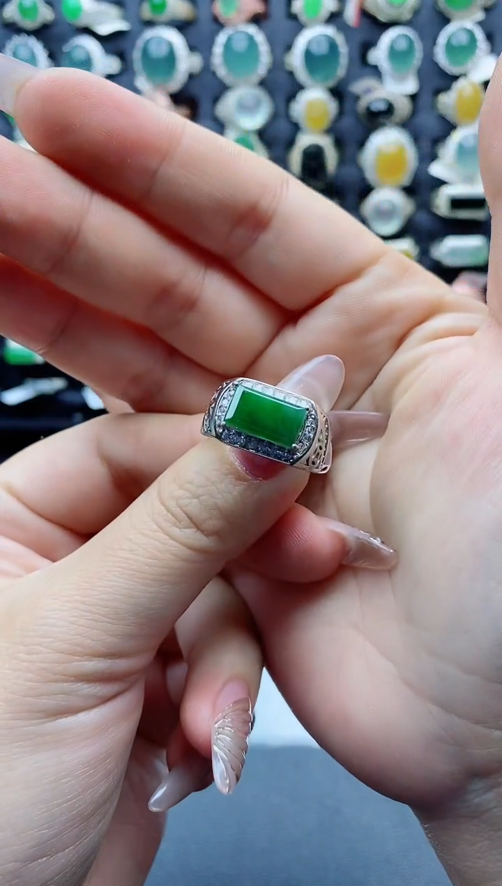 【闪购商品】翡翠戒指银S925镶嵌天然翡翠男戒