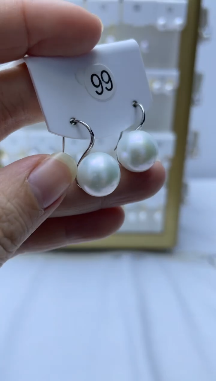 银S925镶嵌耳饰淡水珍珠99
