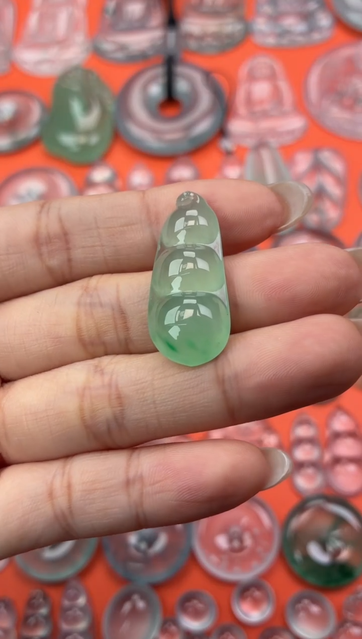 吊坠(不含链)未镶嵌翡翠57 豆子 31 13.4 6.7