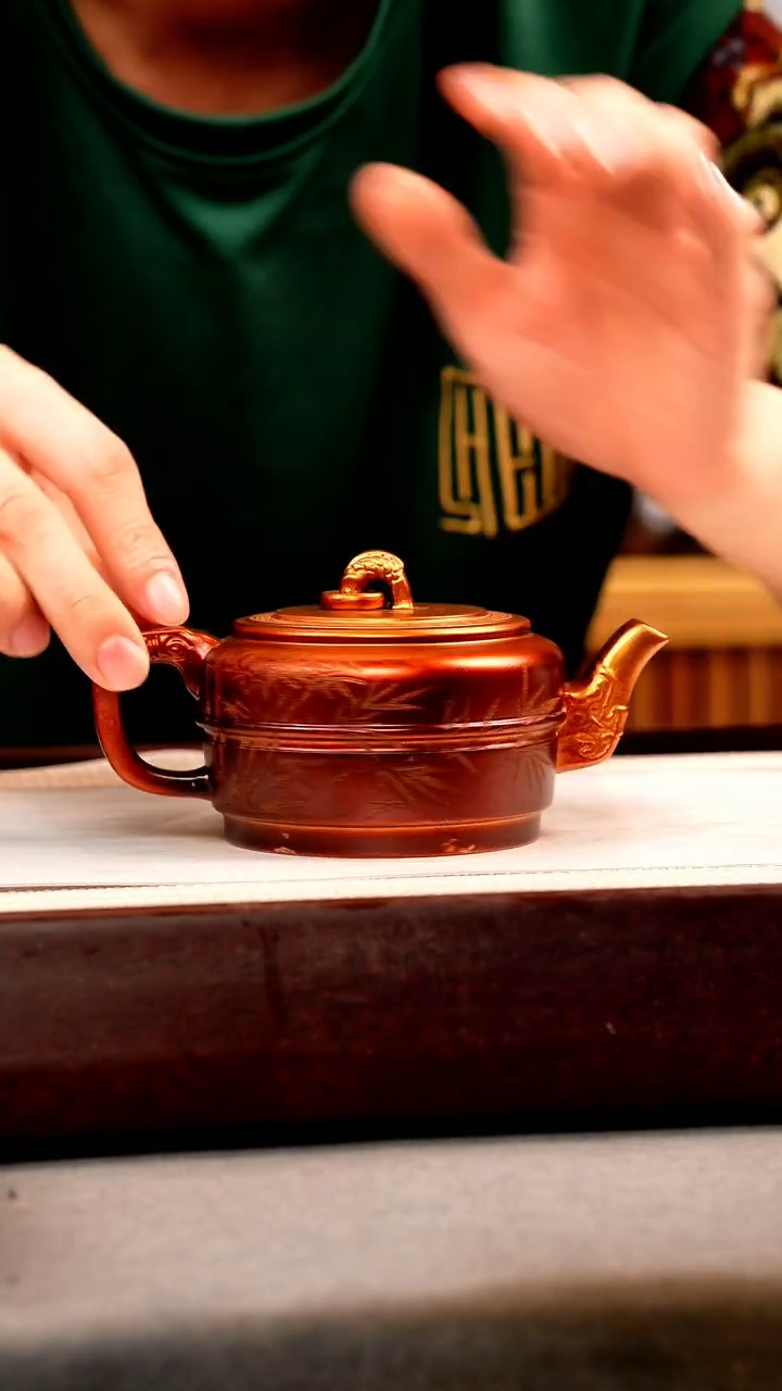 茶壶紫砂金贝烧 双线竹节 刻绘