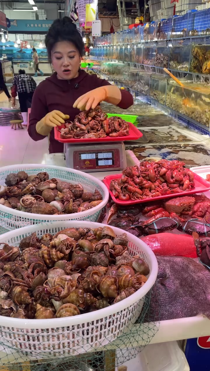 中国大陆断氧虾怪肉一称，3.4斤