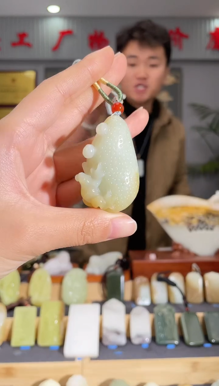 【闪购商品】和田玉颈饰未镶嵌拍一发一 多样性发货