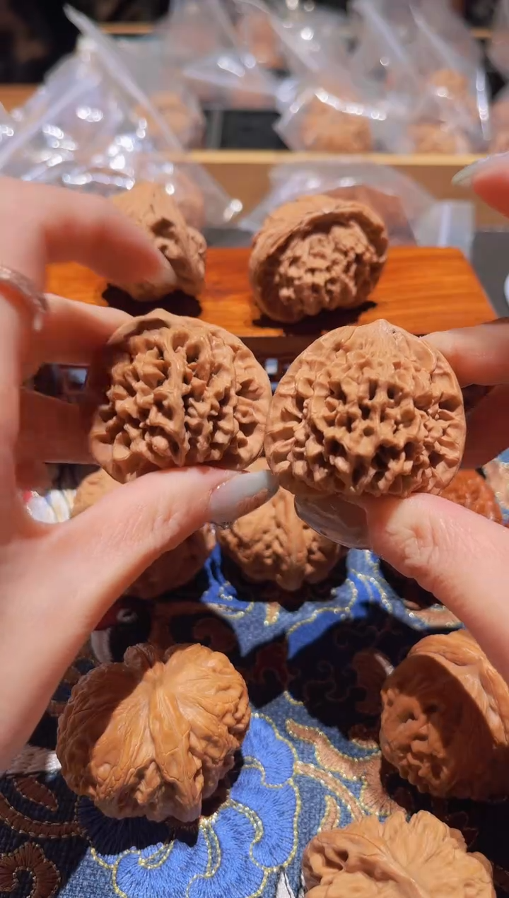 把件文玩核桃043秦闷40