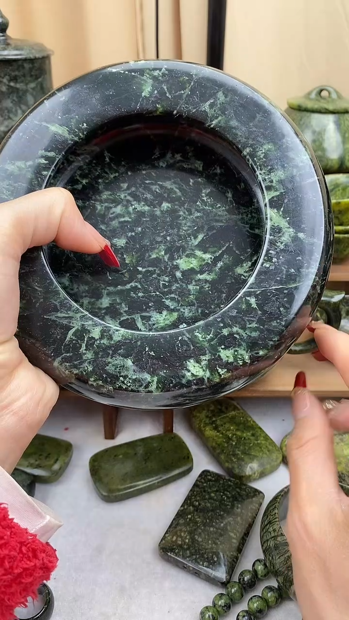 【闪购商品】蛇纹石玉烟灰缸未镶嵌烟灰缸